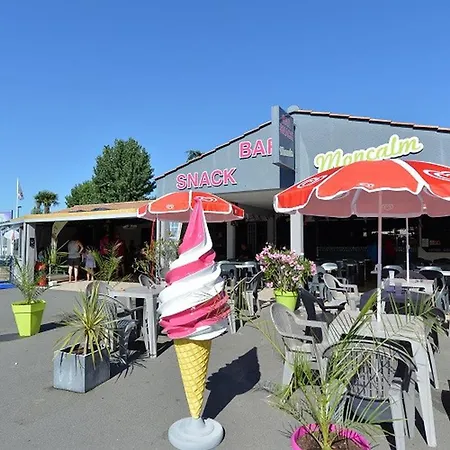 Mobil Avec Terrasse - 8 Pers. - Api-1-52-2811
